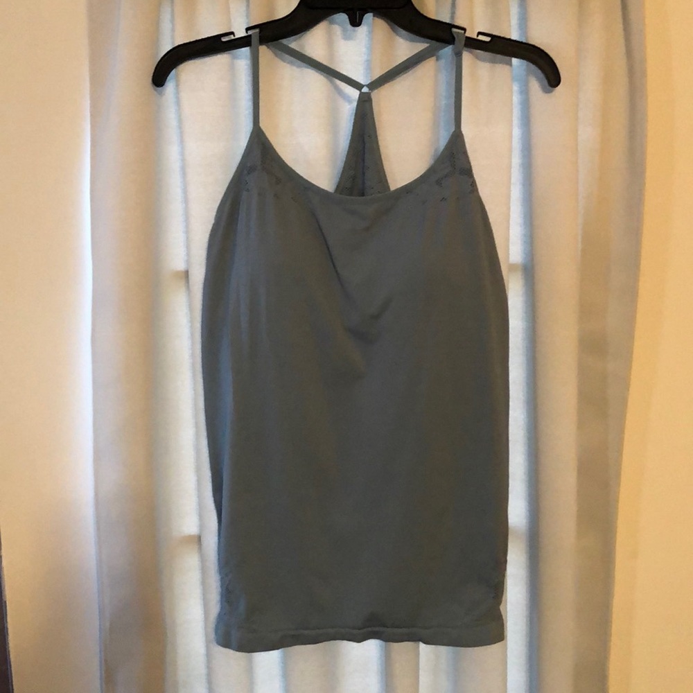 Brand new fabletics tank with built in bra